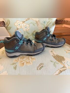 KEEN Kids' Gray & Teal Hiking Boots